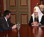 Состоялась встреча Святейшего Патриарха Московского и всея Руси Алексия II с Чрезвычайным и Полномочным послом Сербии в России Станимиром Вукичевичем